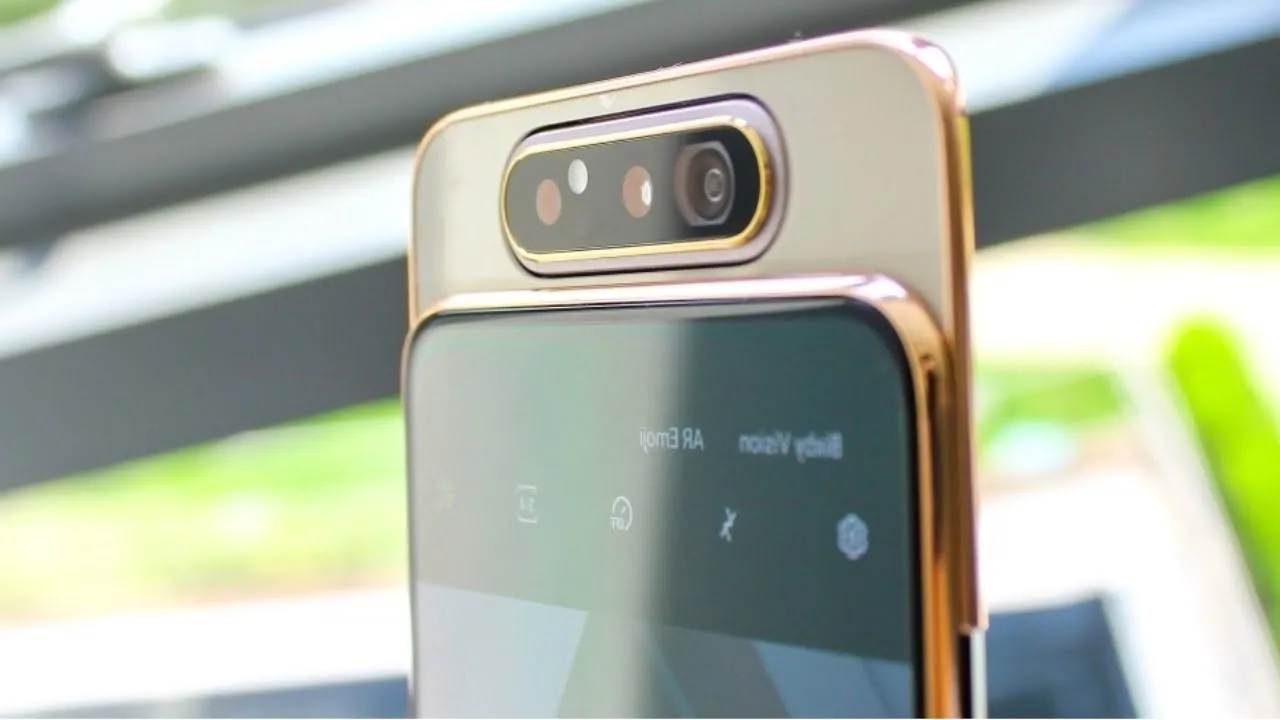 Top 5 smartphones with best selfie camera