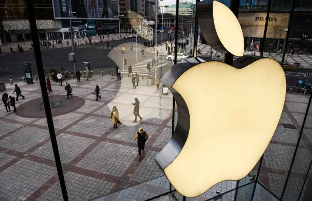 Apple records a total of $89.6 billion in revenue over the past three months