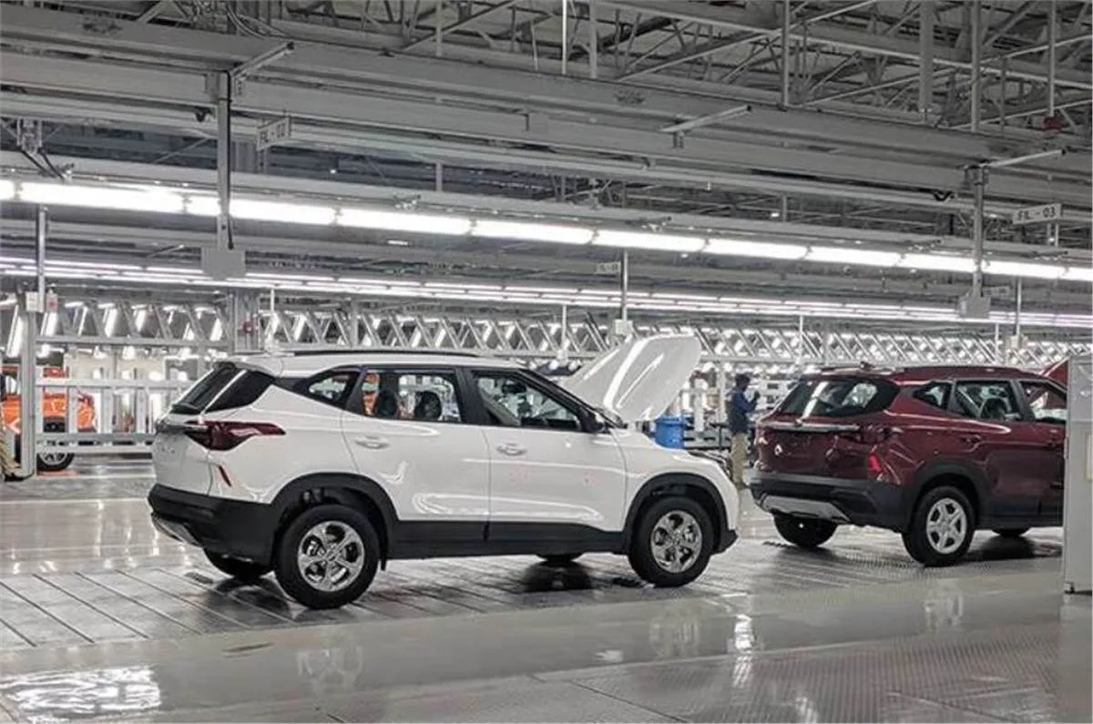5 Car Brand halts their production in India due to lockdown, might affect import in Nepal too