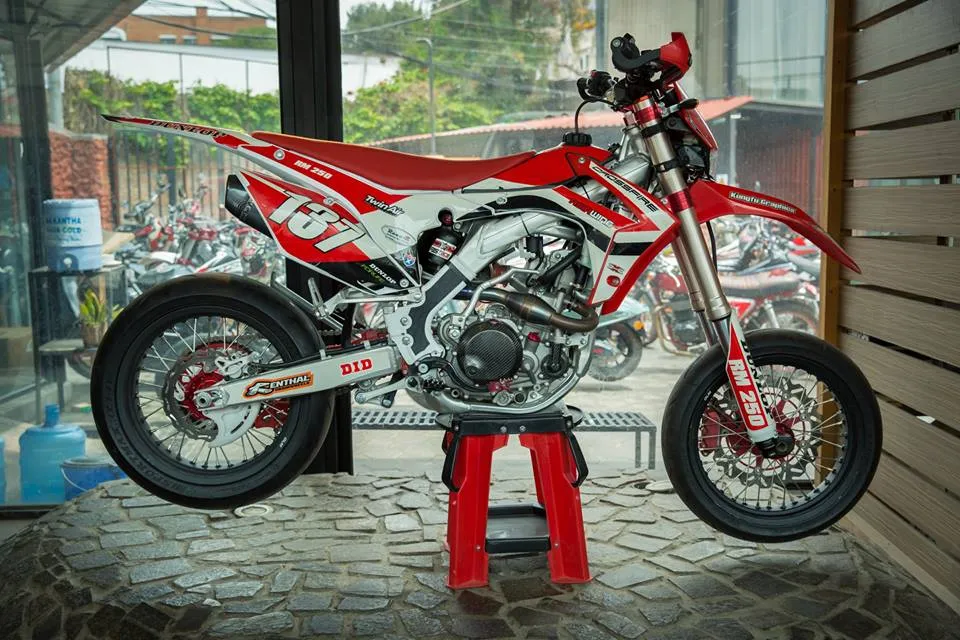 Crossfire RM 250 Price in Nepal | Features, Mileage, Specs