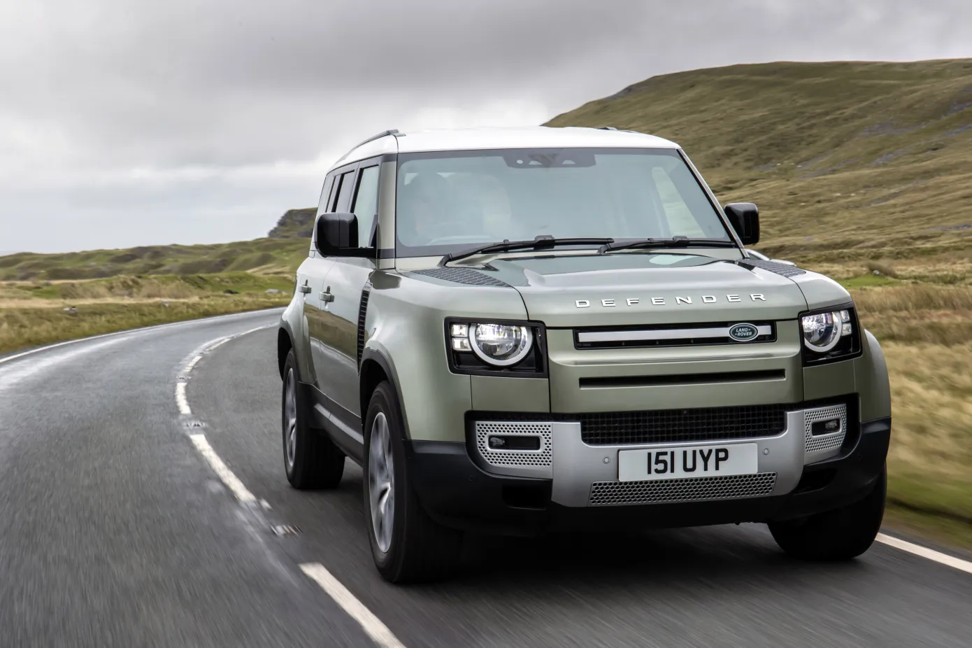 Jaguar Land Rover plans on developing hydrogen fuel cell based Defender
