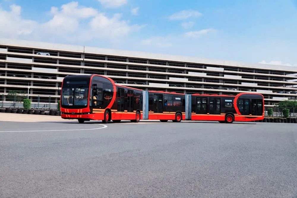 World’s Longest Electric Bus 2019 | BYD K12A