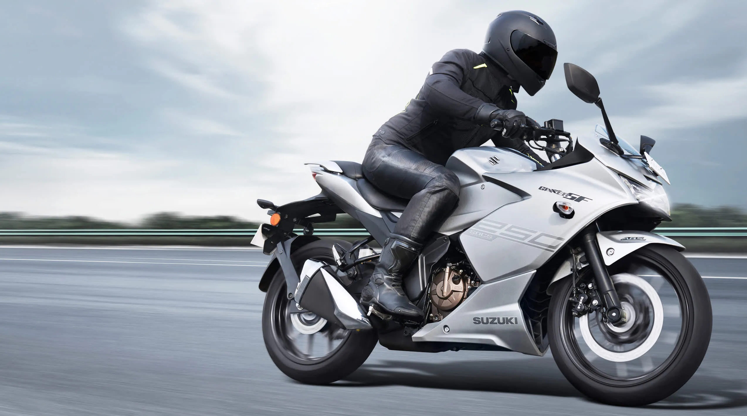 2019 Suzuki Gixxer SF 250 recently Launched | Price starts at IRs. 1.71 lakh