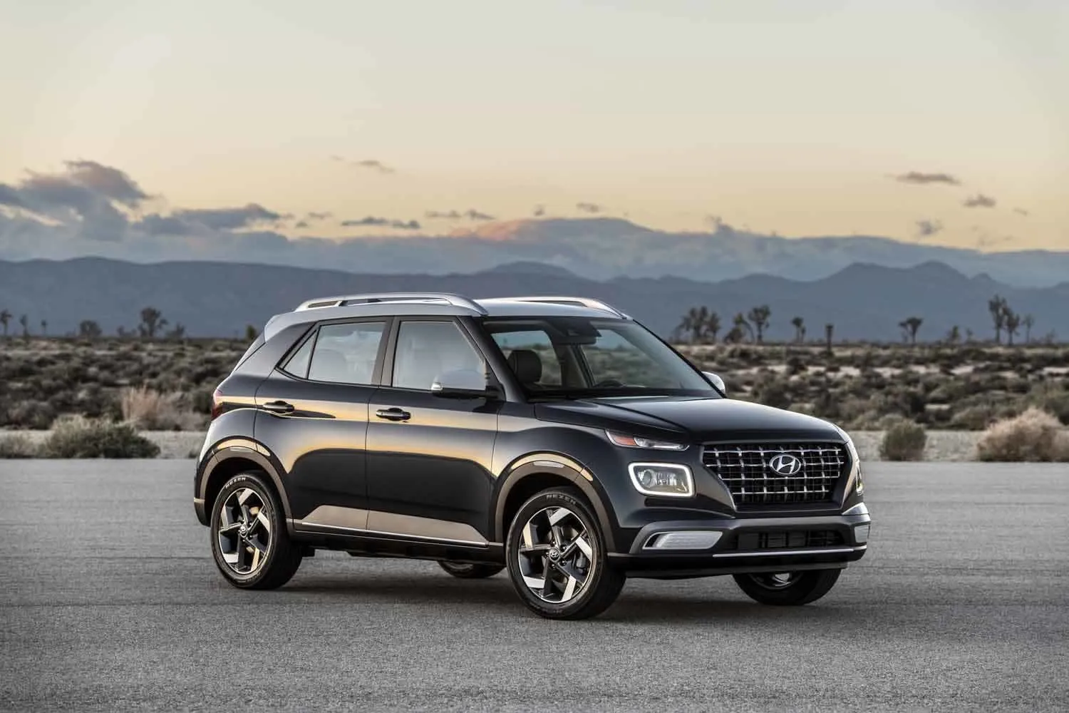 Hyundai Venue Launched in India | Price starts from 6.5 lakhs