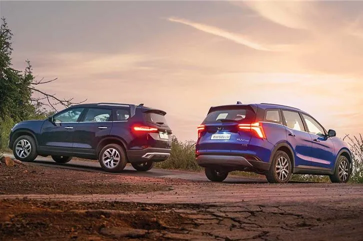 Mahindra XUV700 kicks Tata Harrier and Safari on March Sales