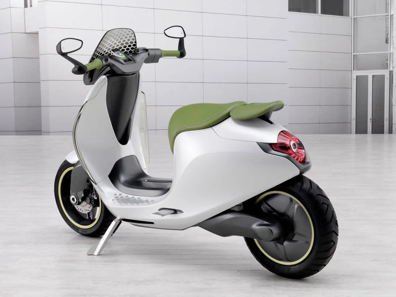 Bajaj’s new Electric Scooter coming soon | Will give up to 100 km mileage