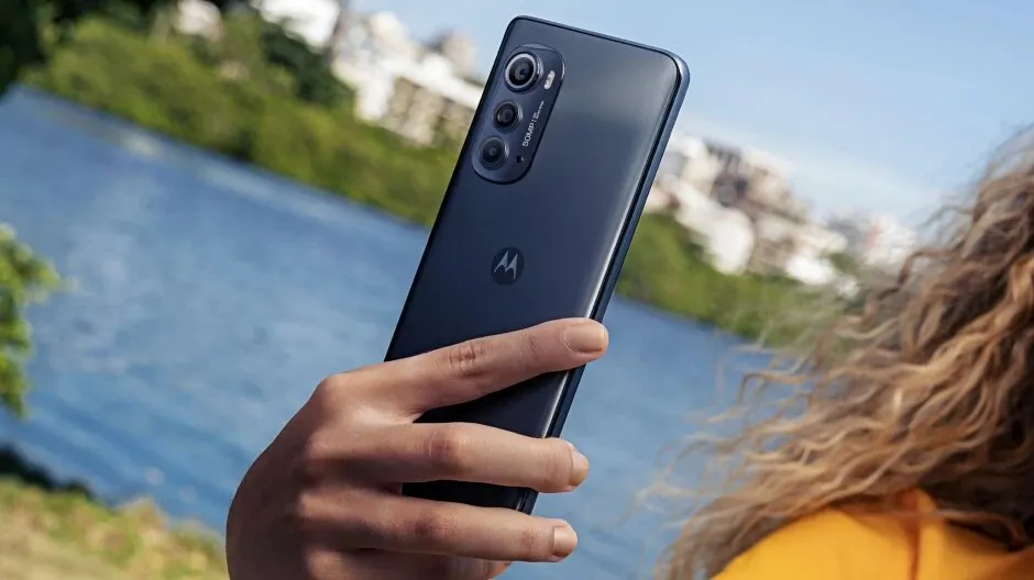 Motorola Edge 2022 Unveiled; The First Smartphone to Feature Dimensity 1050 Processor