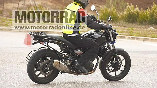 Royal Enfield Hunter 450 spied testing- Expectations?