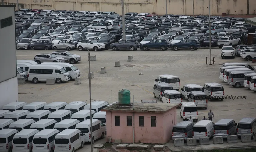 With Old Stock Piling Up, Sellers Flood the Market with Offers